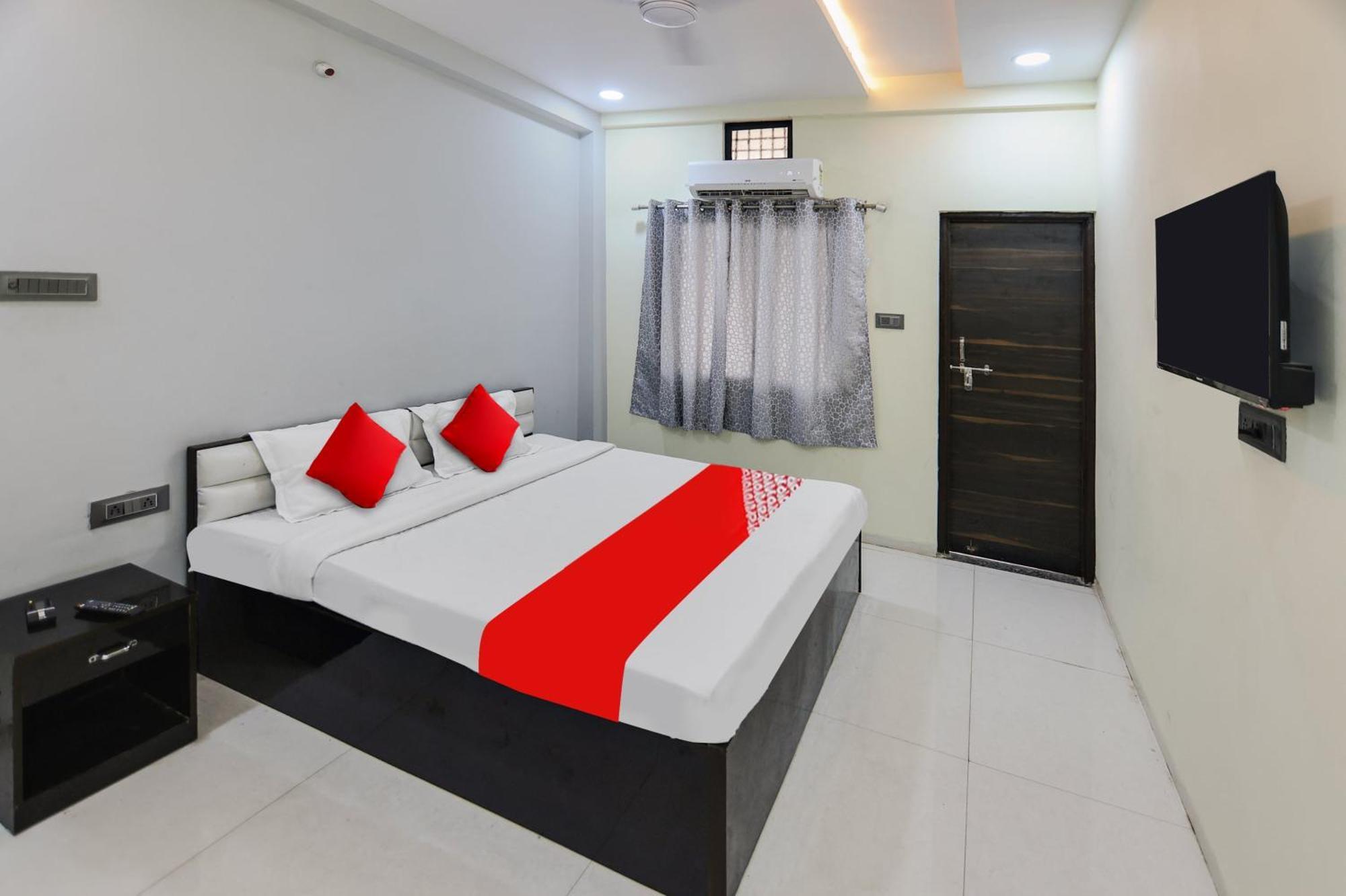 Oyo Hotel Blackgold Chandrapur Zewnętrze zdjęcie