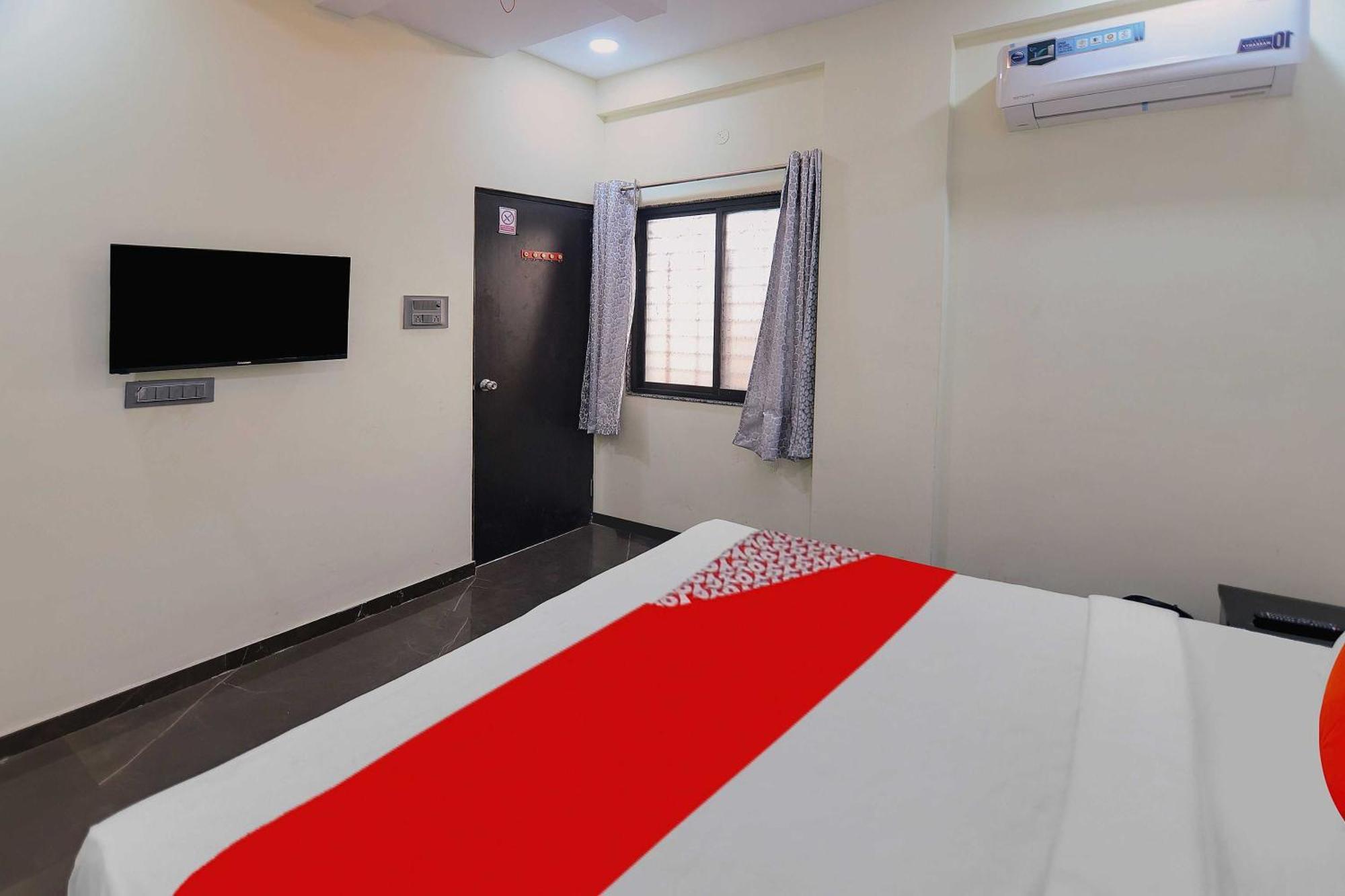 Oyo Hotel Blackgold Chandrapur Zewnętrze zdjęcie
