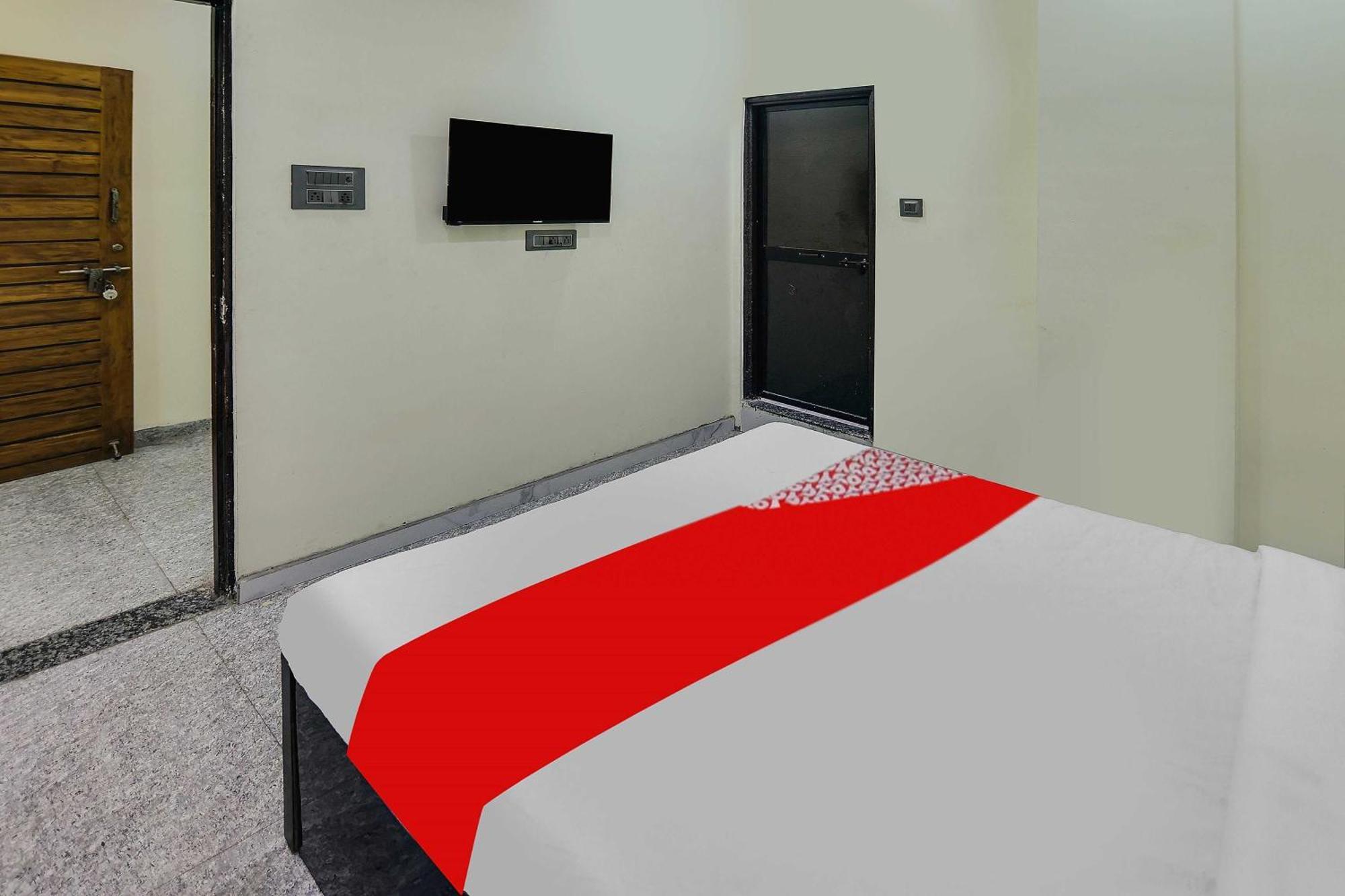Oyo Hotel Blackgold Chandrapur Zewnętrze zdjęcie