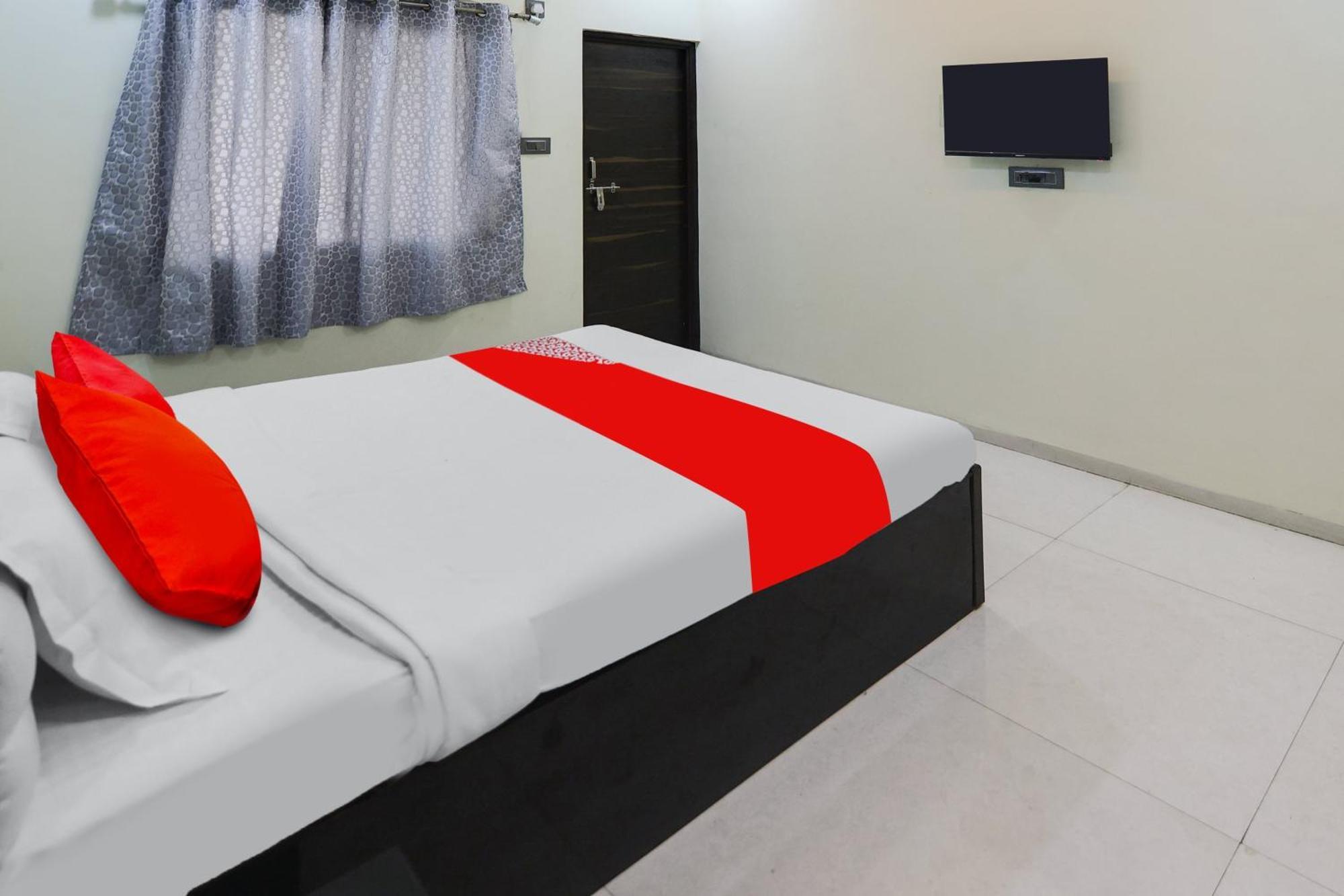 Oyo Hotel Blackgold Chandrapur Zewnętrze zdjęcie
